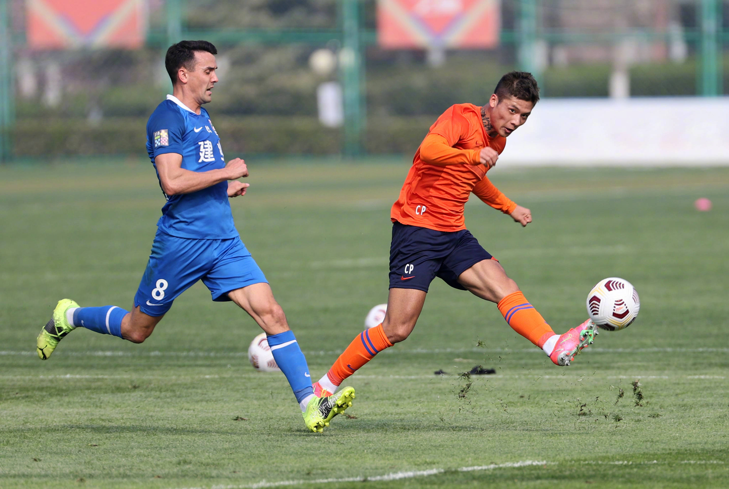 关于窗口期突围战来临，法兰克福围绕亚冠调整名单，媒体盛赞，细节决定成败的信息