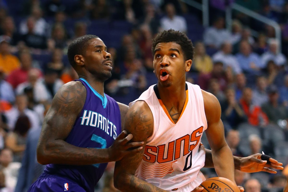 包含今夜菲尼克斯太阳造点机会奥兰多魔术清晨伤情更新，风云突变夏洛特黄蜂冲刺阶段扳平良机瞬间刷屏的词条